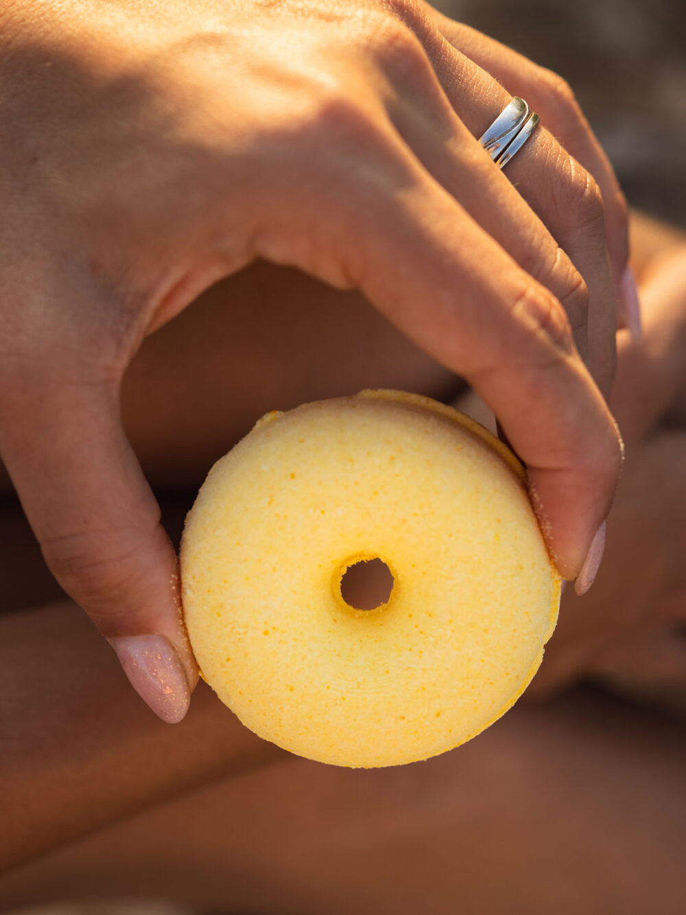 Citrónový šumivý donut do koupele